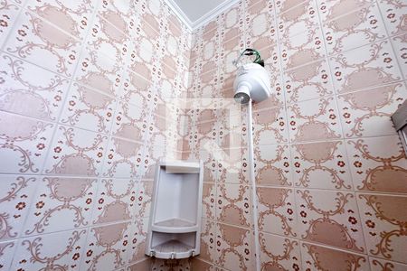 Casa para alugar com 160m², 3 quartos e 2 vagasBanheiro Social