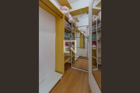 Closet de kitnet/studio para alugar com 1 quarto, 26m² em Bela Vista, São Paulo