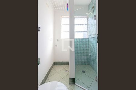 Banheiro de kitnet/studio para alugar com 1 quarto, 26m² em Bela Vista, São Paulo