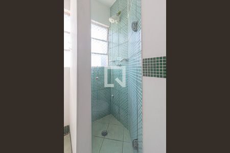 Banheiro de kitnet/studio para alugar com 1 quarto, 26m² em Bela Vista, São Paulo