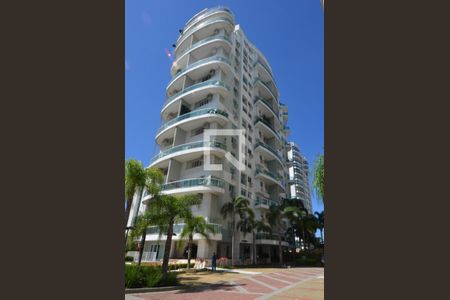 Apartamento para alugar com 106m², 3 quartos e 2 vagas Apartamento para alugar com 106m², 3 quartos e 2 vagasLavabo