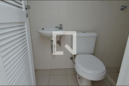 Apartamento para alugar com 106m², 3 quartos e 2 vagas Apartamento para alugar com 106m², 3 quartos e 2 vagasLavabo