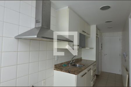 Apartamento para alugar com 106m², 3 quartos e 2 vagas Apartamento para alugar com 106m², 3 quartos e 2 vagasCozinha