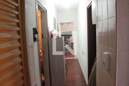 Corredor de casa à venda com 2 quartos, 79m² em Conjunto Habitacional Vila Santana (sousas), Campinas