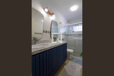 Casa à venda com 300m², 3 quartos e 2 vagasBanheiro da Suíte