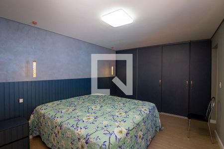 Casa à venda com 300m², 3 quartos e 2 vagasSuíte