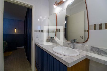 Casa à venda com 300m², 3 quartos e 2 vagasBanheiro da Suíte