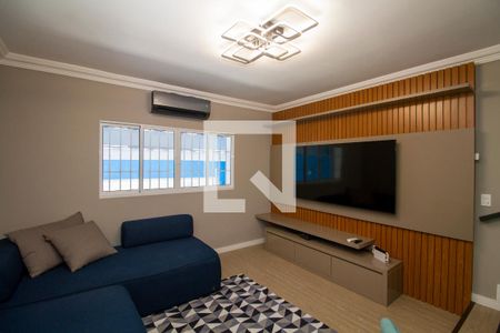 Sala de casa à venda com 3 quartos, 300m² em Parque Colonial, São Paulo