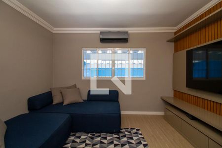 Sala de casa à venda com 3 quartos, 300m² em Parque Colonial, São Paulo