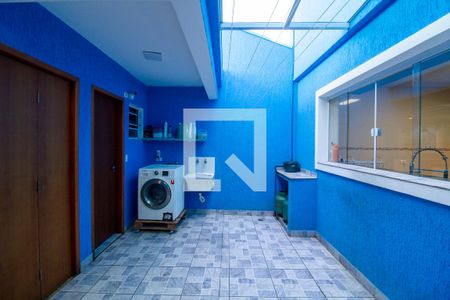 Casa à venda com 300m², 3 quartos e 2 vagasÁrea de Serviço