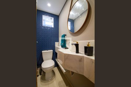 Casa à venda com 300m², 3 quartos e 2 vagasLavabo