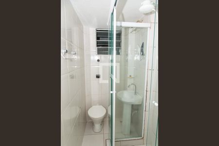 Banheiro de apartamento à venda com 1 quarto, 33m² em Liberdade, São Paulo