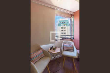 Apartamento à venda com 75m², 3 quartos e 1 vagaSala