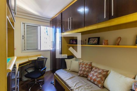 Apartamento à venda com 75m², 3 quartos e 1 vagaQuarto 2