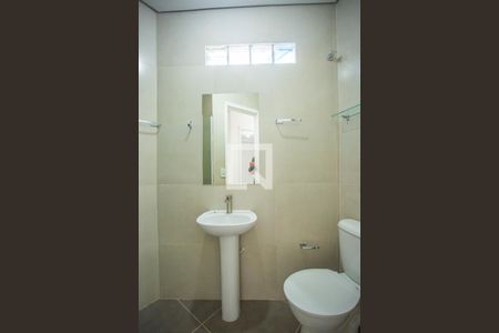 Casa de condomínio para alugar com 70m², 2 quartos e sem vaga Casa de condomínio para alugar com 70m², 2 quartos e sem vagaBanheiro