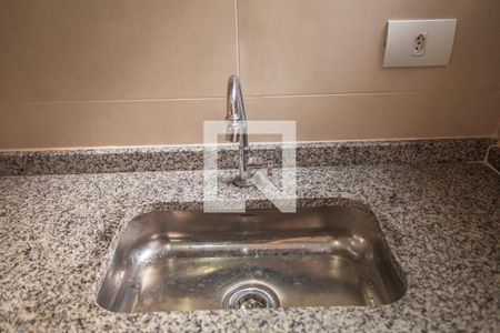 Sala / Cozinha de casa de condomínio para alugar com 2 quartos, 70m² em Parque Imperial, São Paulo