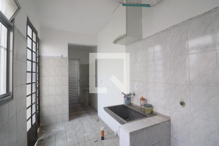 Casa à venda com 66m², 2 quartos e 1 vagaÁrea de Serviço