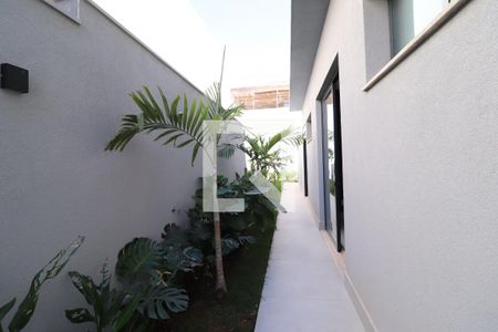Varanda da Sala de casa para alugar com 3 quartos, 227m² em Granja Marileusa, Uberlândia
