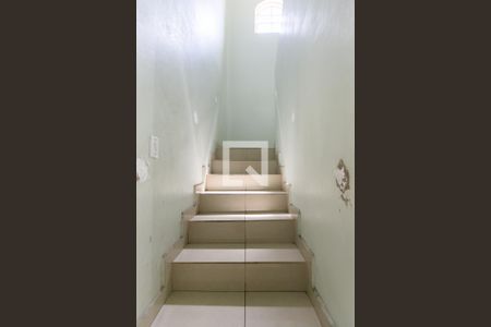 Escada de casa à venda com 3 quartos, 173m² em Parque Cruzeiro do Sul, São Paulo