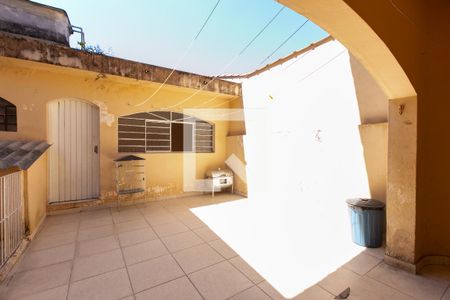 Casa à venda com 226m², 3 quartos e 2 vagasÁrea de Serviço