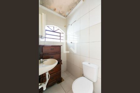 Casa à venda com 226m², 3 quartos e 2 vagasBanheiro da Edícula