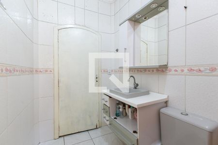 Casa à venda com 226m², 3 quartos e 2 vagasBanheiro da Suíte