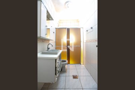 Casa à venda com 226m², 3 quartos e 2 vagasBanheiro da Suíte