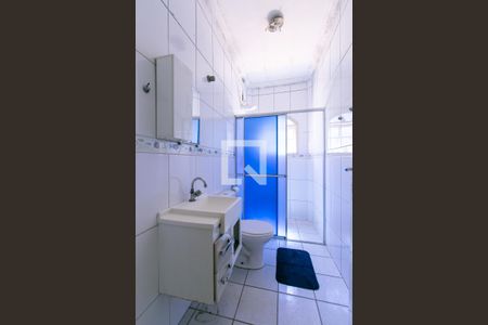 Casa à venda com 226m², 3 quartos e 2 vagasBanheiro 2