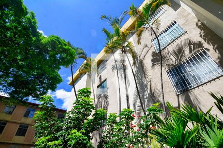 Fachada do bloco de apartamento à venda com 3 quartos, 67m² em Carlos Prates, Belo Horizonte