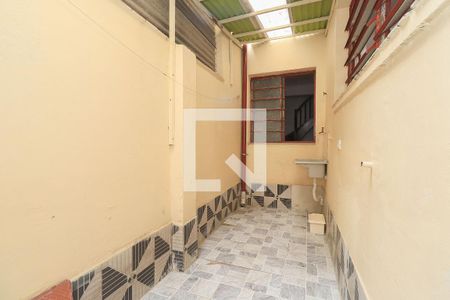 Casa à venda com 200m², 4 quartos e 1 vagaÁrea de Serviço