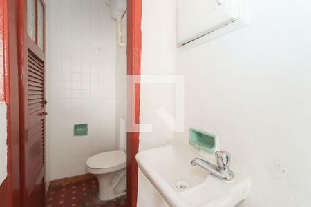 Casa à venda com 200m², 4 quartos e 1 vagaBanheiro de serviço