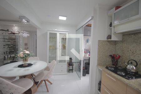 Apartamento à venda com 76m², 2 quartos e 1 vagaCozinha