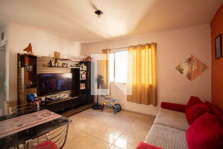 Sala de apartamento à venda com 2 quartos, 51m² em Vila Carmosina, São Paulo