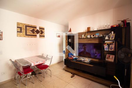 Sala de apartamento à venda com 2 quartos, 51m² em Vila Carmosina, São Paulo