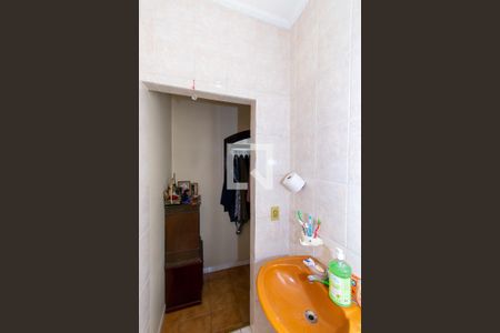 Casa à venda com 200m², 3 quartos e 5 vagasBanheiro da Suíte