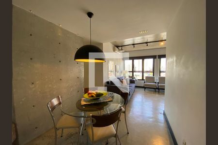 Apartamento à venda com 70m², 2 quartos e 2 vagasSala