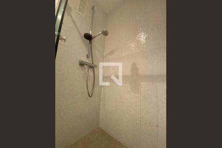 Apartamento à venda com 70m², 2 quartos e 2 vagasBanheiro Social