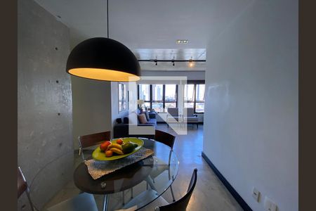 Apartamento à venda com 70m², 2 quartos e 2 vagasSala