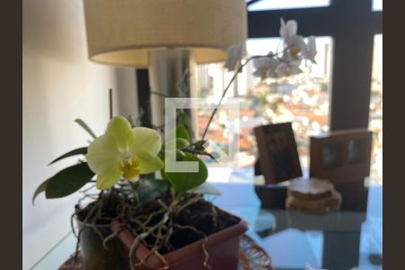 Apartamento à venda com 70m², 2 quartos e 2 vagasSala - detalhe