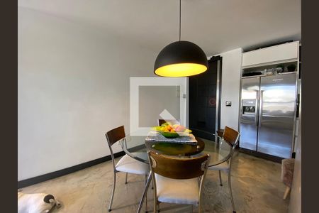 Apartamento à venda com 70m², 2 quartos e 2 vagasSala