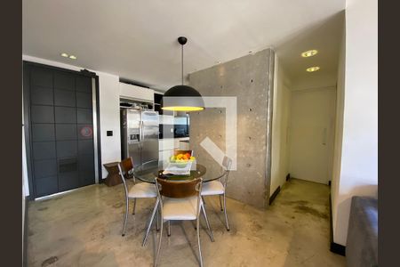 Apartamento à venda com 70m², 2 quartos e 2 vagasSala
