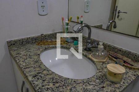 Casa de condomínio à venda com 100m², 3 quartos e 2 vagasBanheiro Social