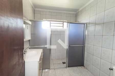 Casa para alugar com 82m², 4 quartos e 1 vaga Casa para alugar com 82m², 4 quartos e 1 vagaBanheiro 1