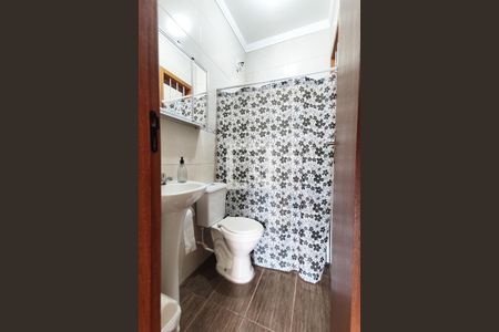 Casa para alugar com 96m², 3 quartos e 2 vagasBanheiro 1