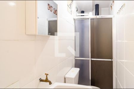 Banheiro Social de kitnet/studio para alugar com 1 quarto, 15m² em Vila Clementino, São Paulo