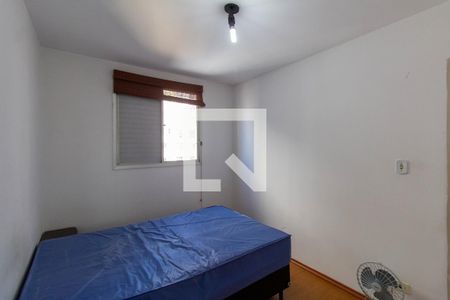Quarto 1 de apartamento para alugar com 2 quartos, 49m² em Vila Marieta, São Paulo