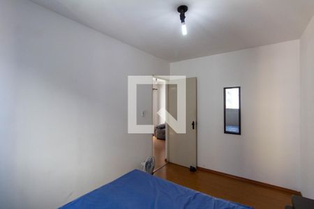 Quarto 1 de apartamento para alugar com 2 quartos, 49m² em Vila Marieta, São Paulo