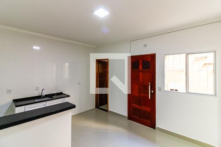 Sala de casa para alugar com 1 quarto, 40m² em Parque Peruche, São Paulo