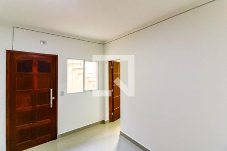 Sala de casa para alugar com 1 quarto, 40m² em Parque Peruche, São Paulo
