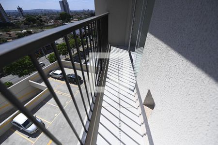 Varanda de apartamento para alugar com 3 quartos, 76m² em Parque Amazonia, Goiânia